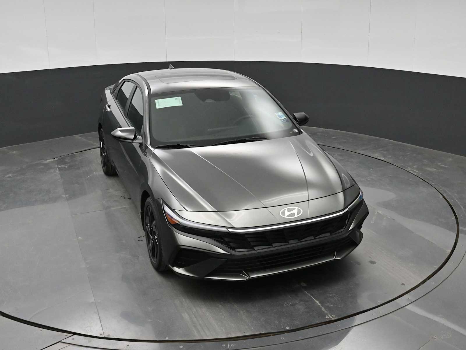 New 2026 Hyundai Elantra SEL Sport FWD image 30