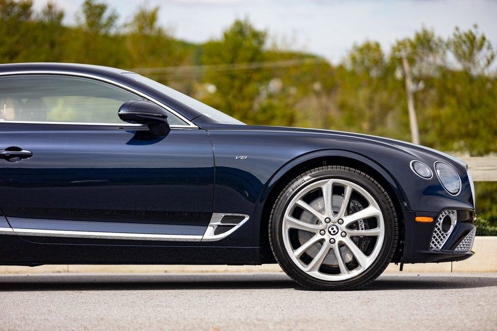 Used 2022 Bentley Continental GT AWD/4WD image 15