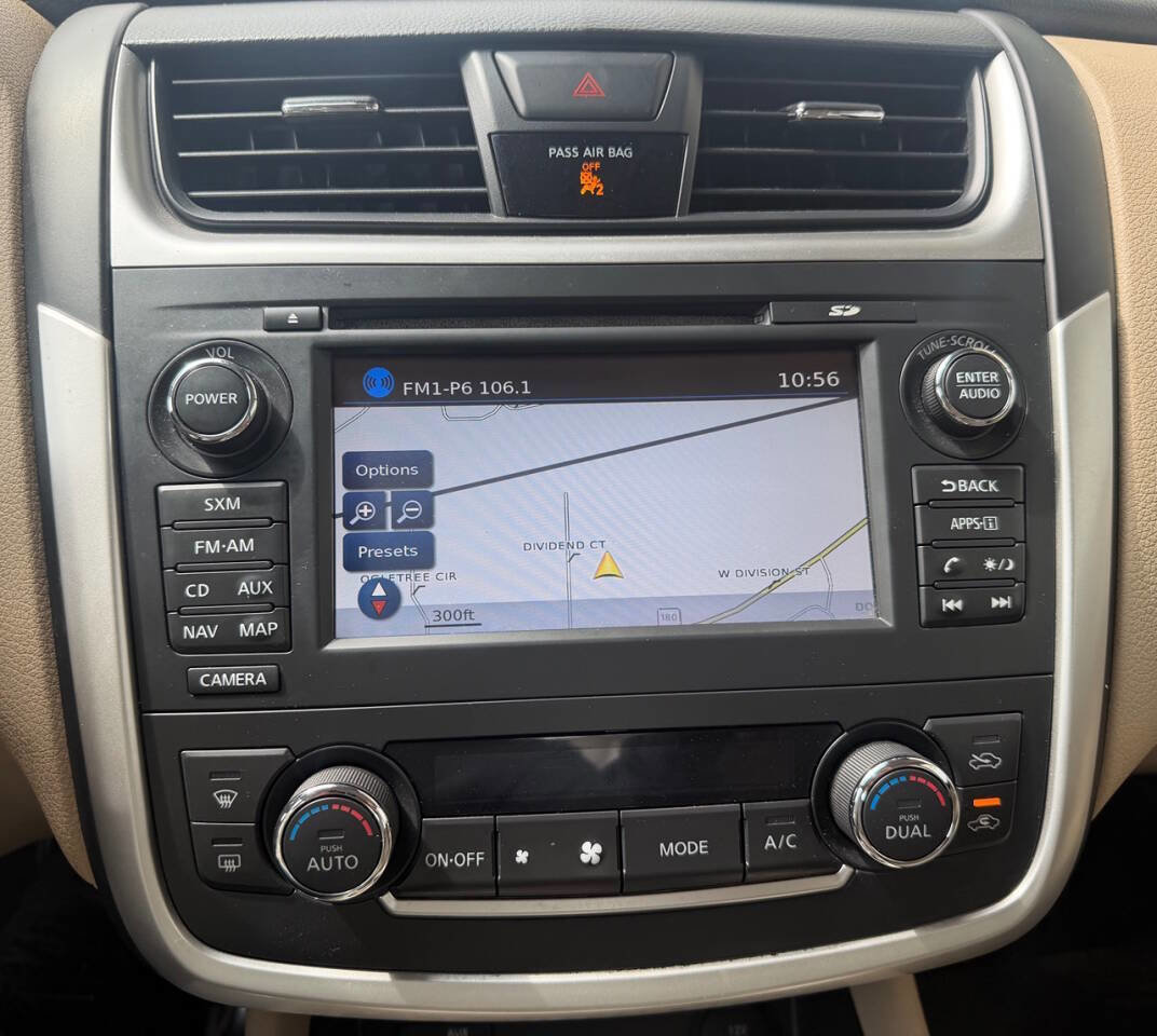 Used 2016 Nissan Altima 3.5 SL FWD image 26