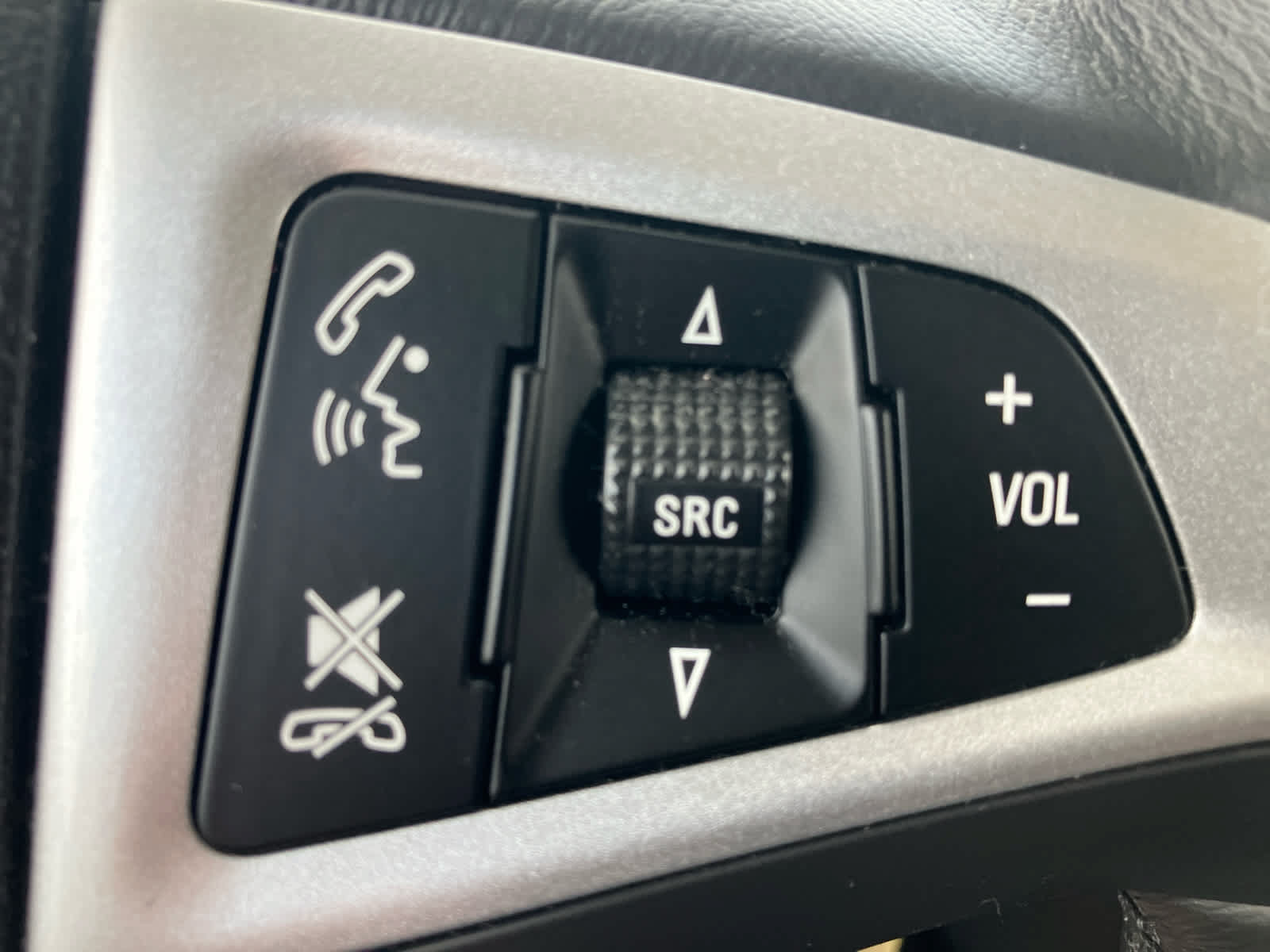 Used 2015 Chevrolet Equinox LT FWD image 16