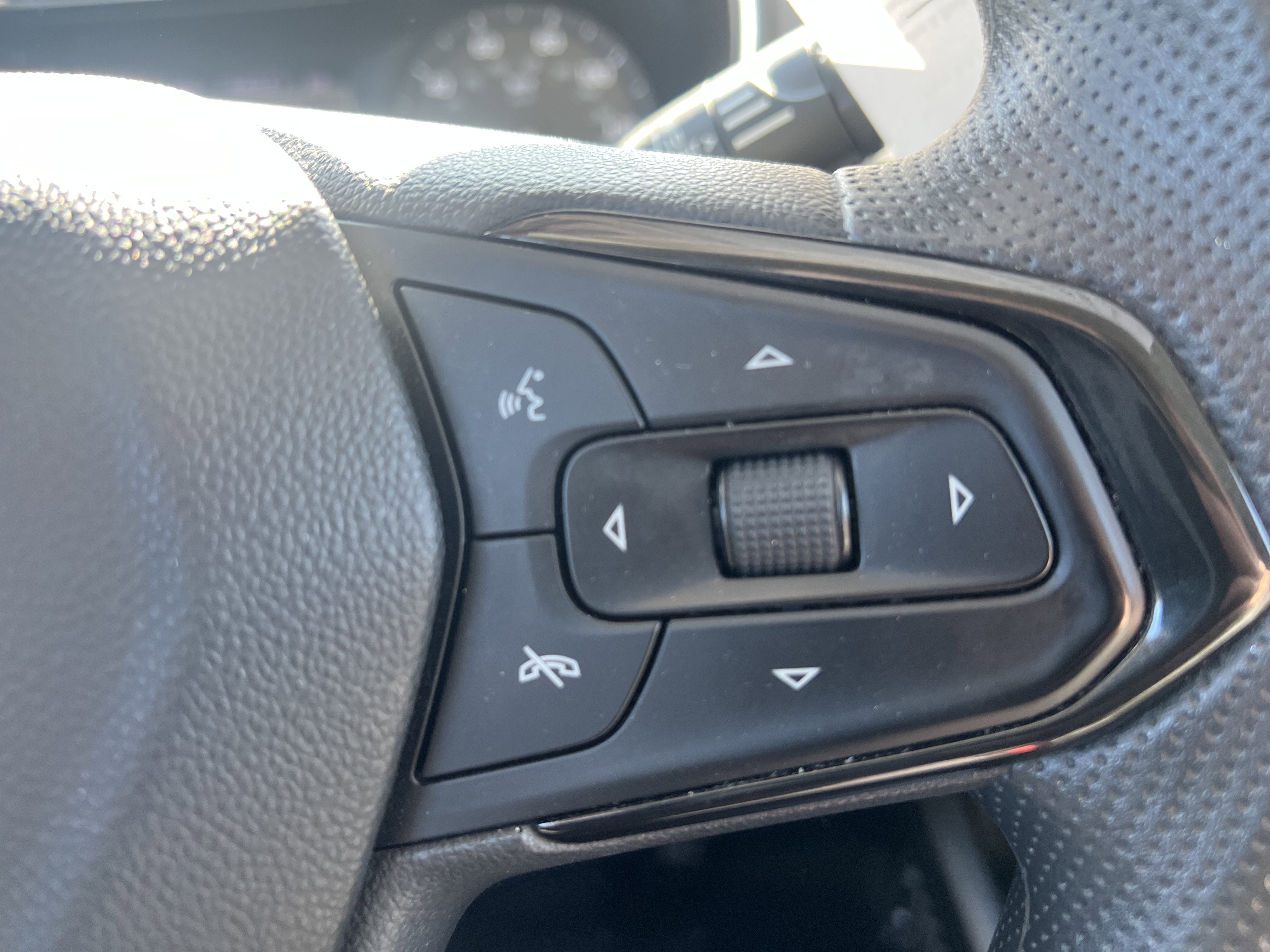 Used 2022 Chevrolet TrailBlazer LT w/ Convenience Package image 19