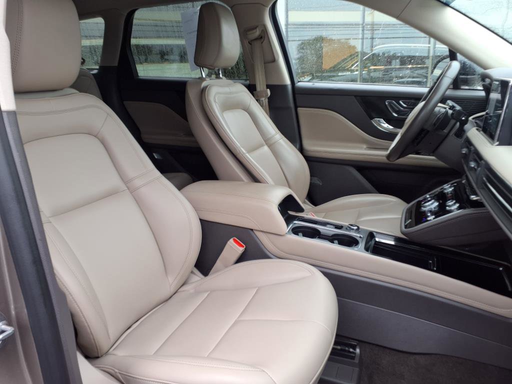 Certified 2021 Lincoln Corsair AWD w/ Equipment Group 101A image 10