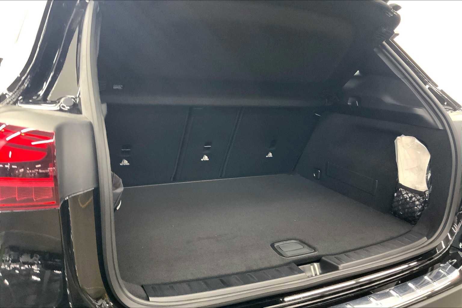 New 2026 Mercedes-Benz GLA 250 GLA 250 image 16