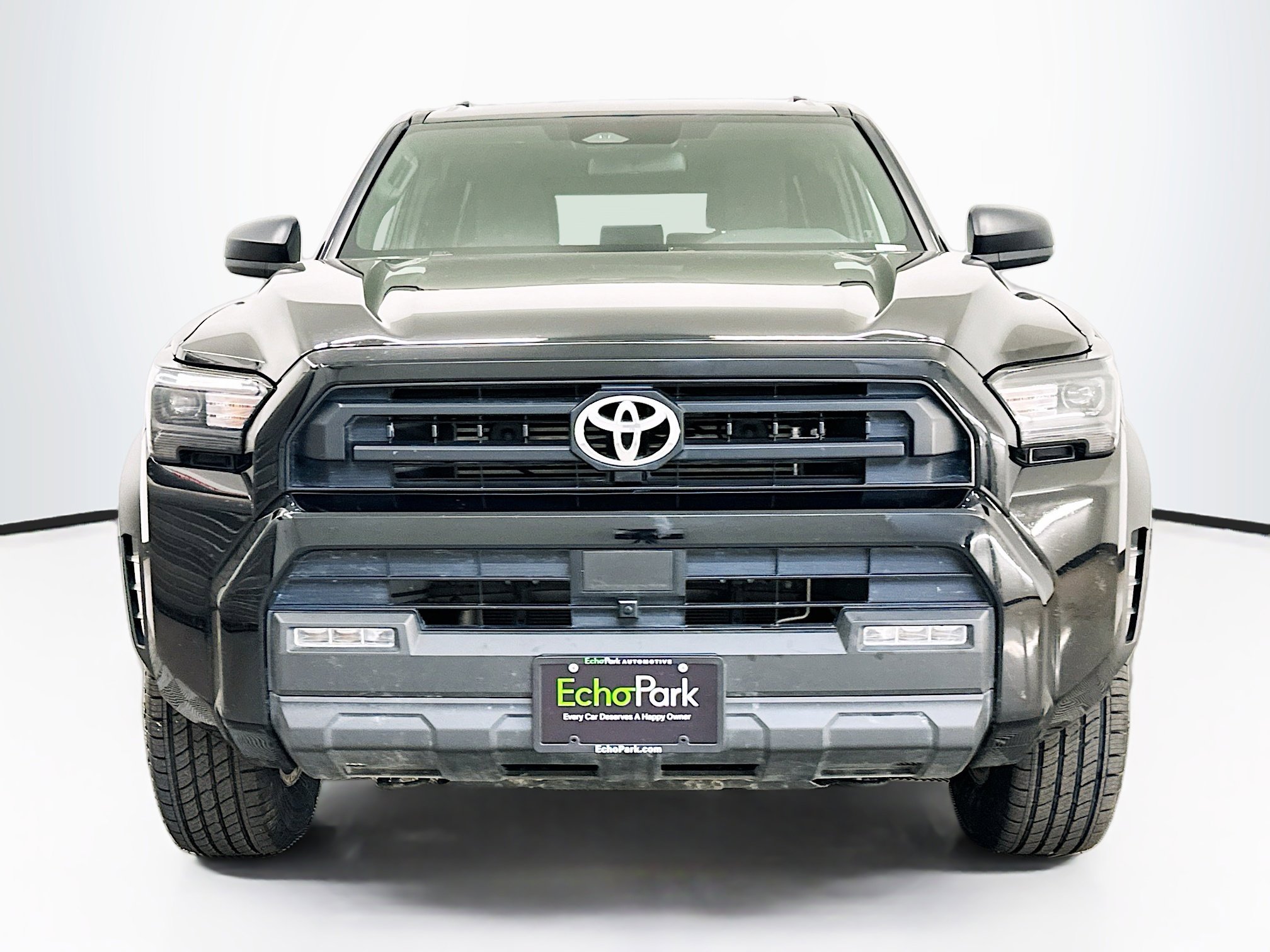Used 2025 Toyota 4Runner SR5 image 2