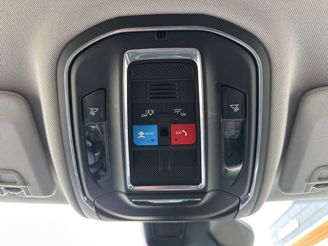 Used 2023 Jeep Grand Cherokee Laredo image 69