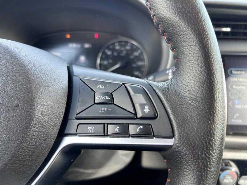 Used 2024 Nissan Kicks SR image 12