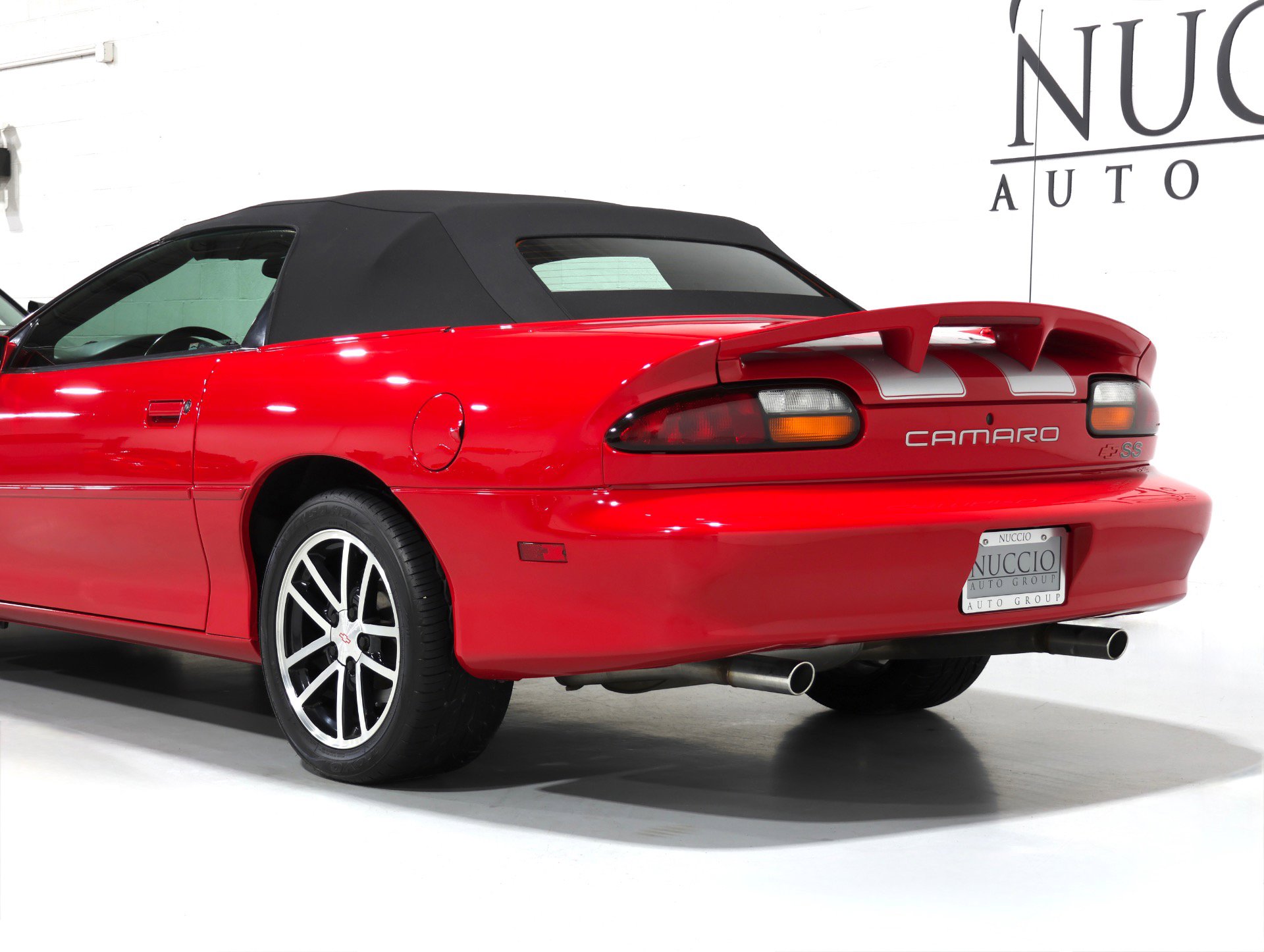 Used 2002 Chevrolet Camaro Z28 w/ SS Performance/Appearance Pkg RWD image 28