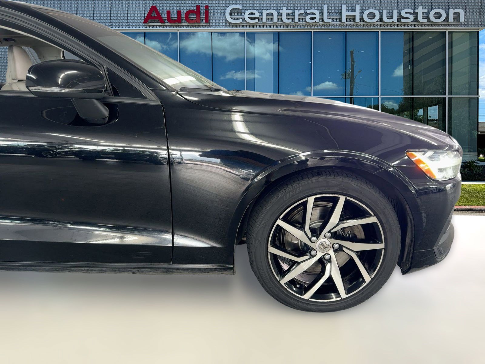Used 2019 Volvo S60 T5 Momentum image 20