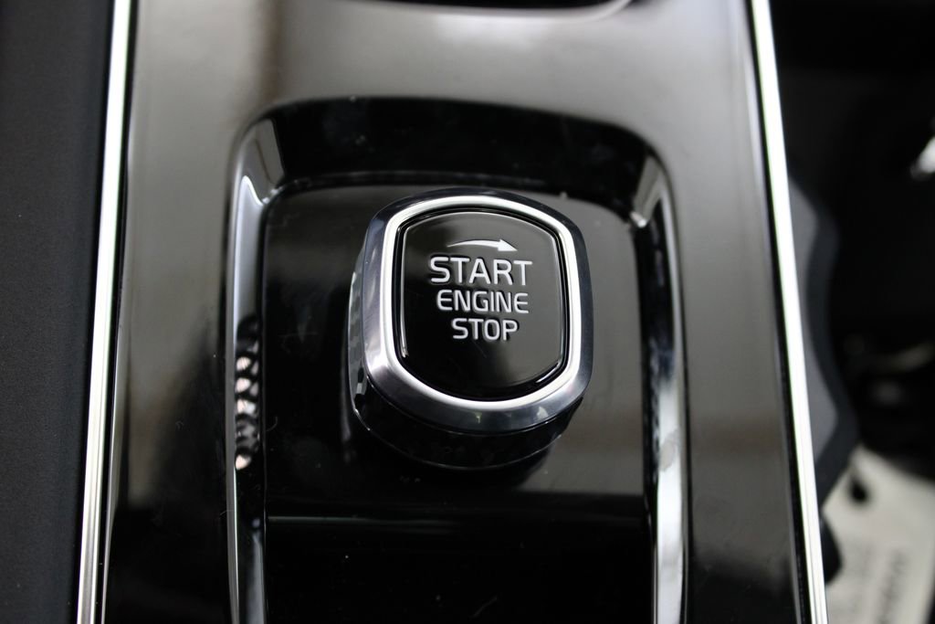 New 2026 Volvo XC90 B6 Ultra w/ Lounge Package AWD/4WD image 11