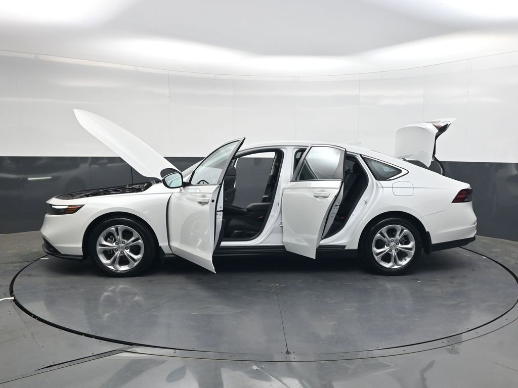 Used 2023 Honda Accord LX image 34