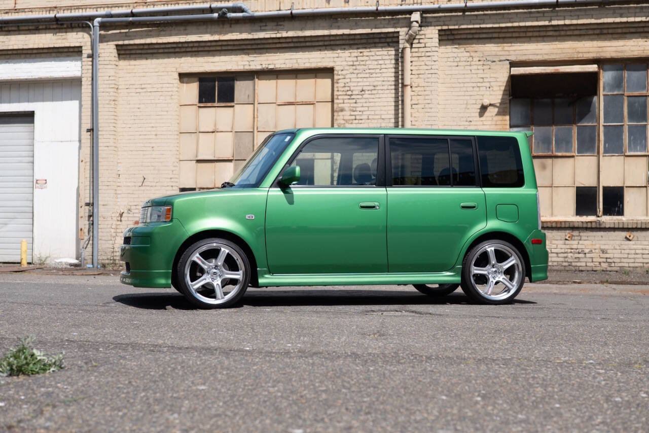 Used 2006 Scion xB FWD image 6