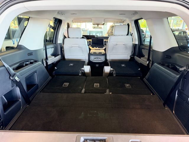 Used 2026 Ford Expedition Active AWD/4WD image 26