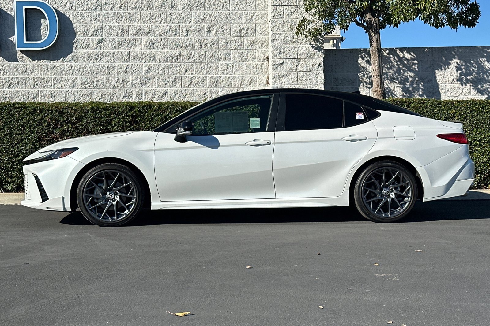 Used 2025 Toyota Camry XSE image 7