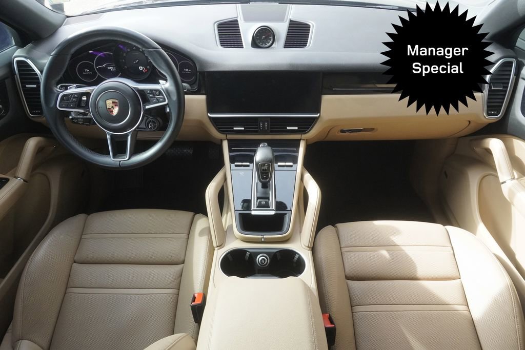 Used 2022 Porsche Cayenne Coupe image 9