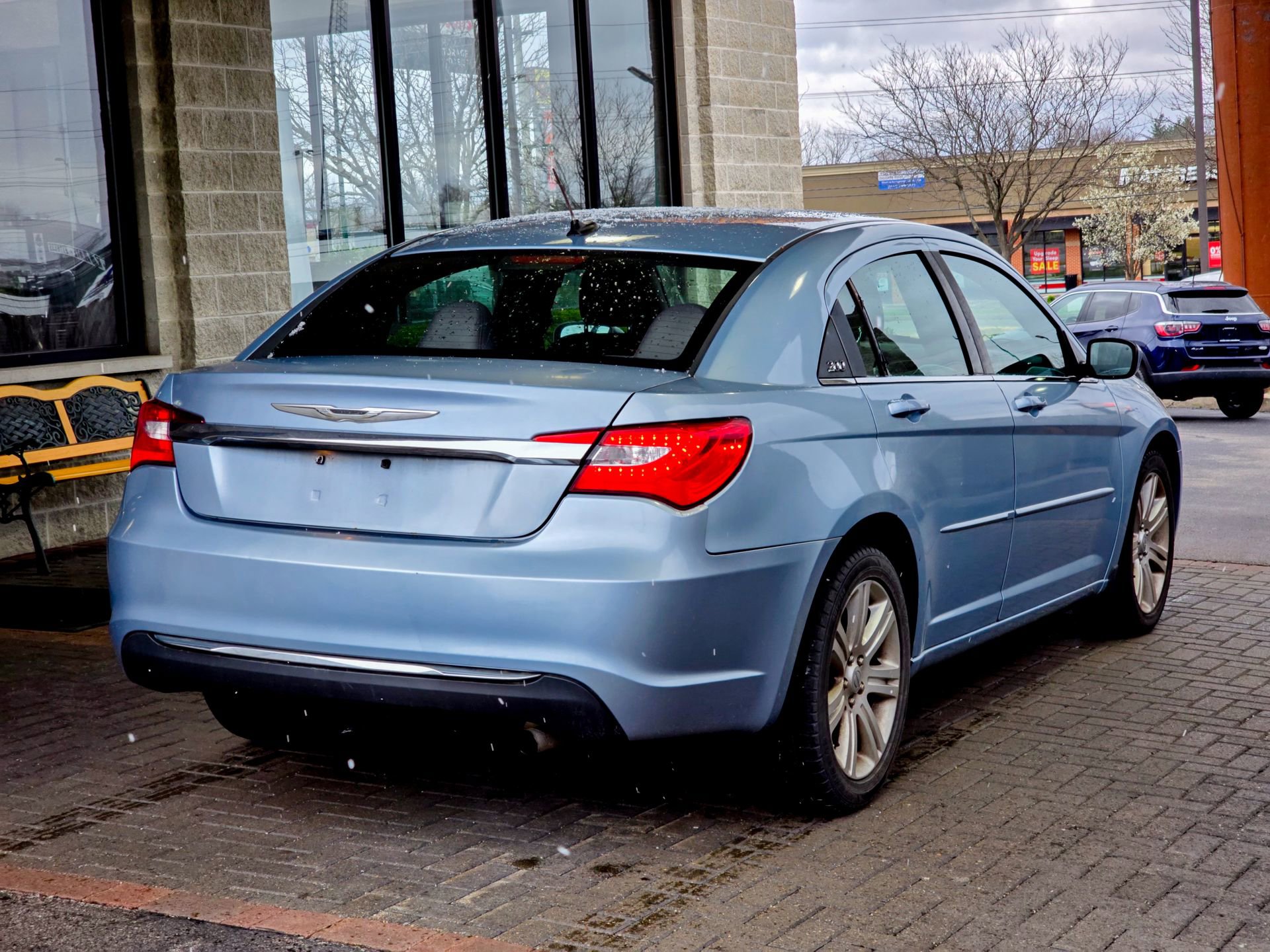 Used 2013 Chrysler 200 Touring image 9