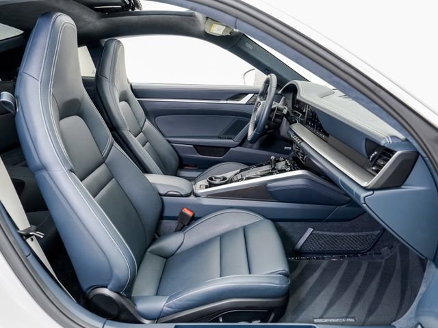 Certified 2025 Porsche 911 Carrera RWD image 26