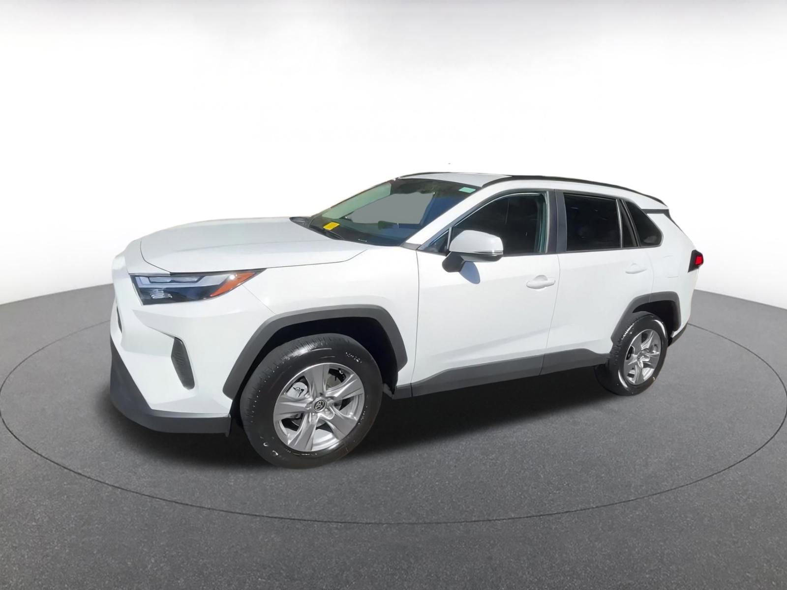 Used 2025 Toyota RAV4 XLE image 8