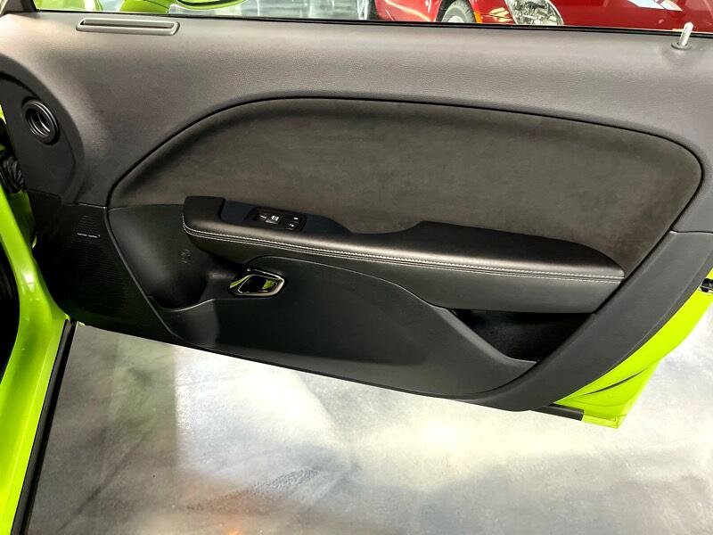 Used 2015 Dodge Challenger SRT Hellcat image 45