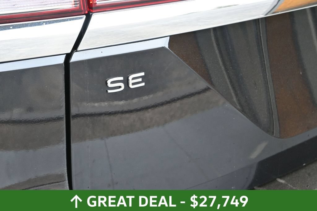 Used 2024 Volkswagen Atlas SE AWD/4WD image 13