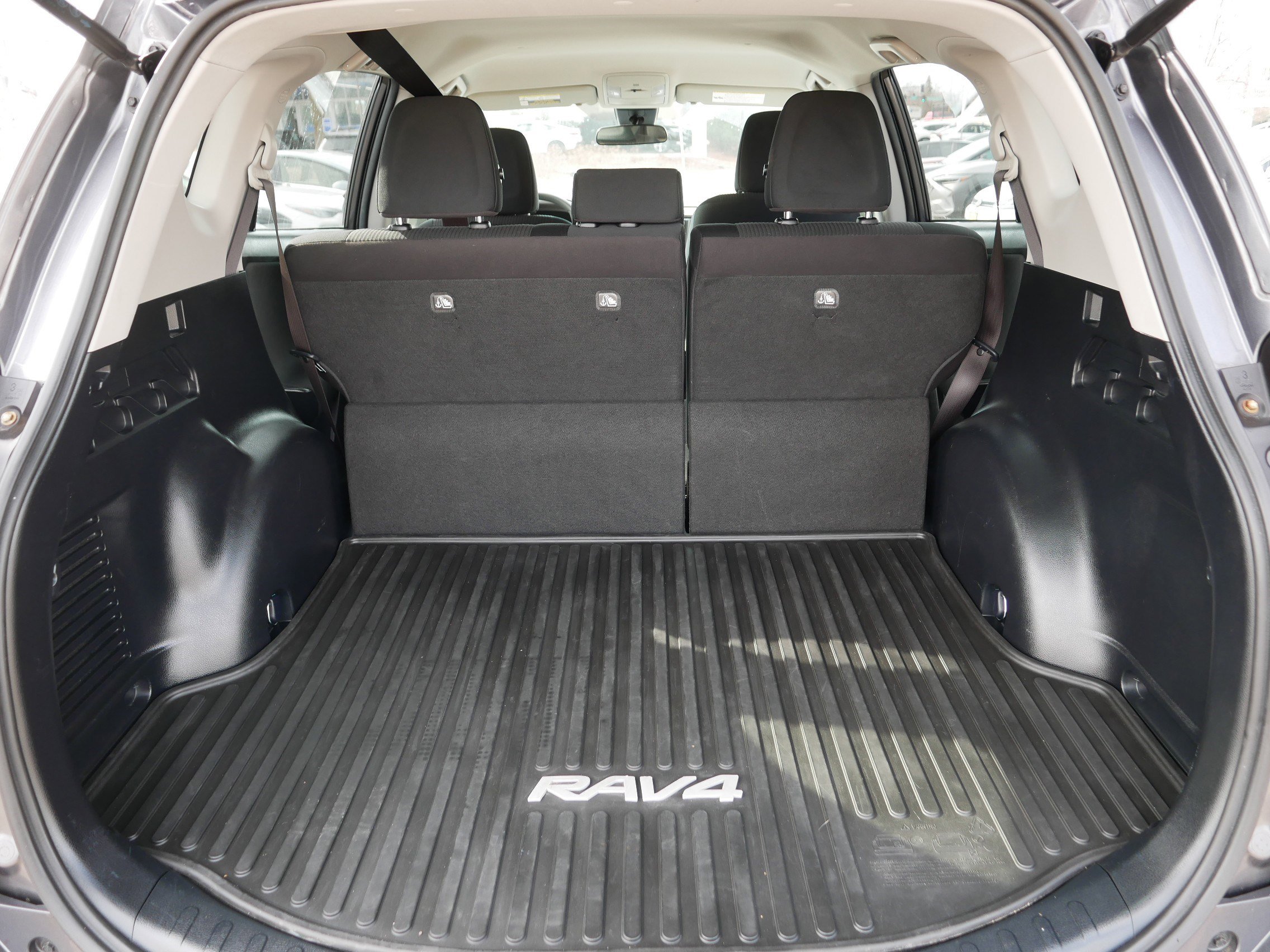 Used 2017 Toyota RAV4 LE w/ All Weather Liner Package AWD/4WD image 18