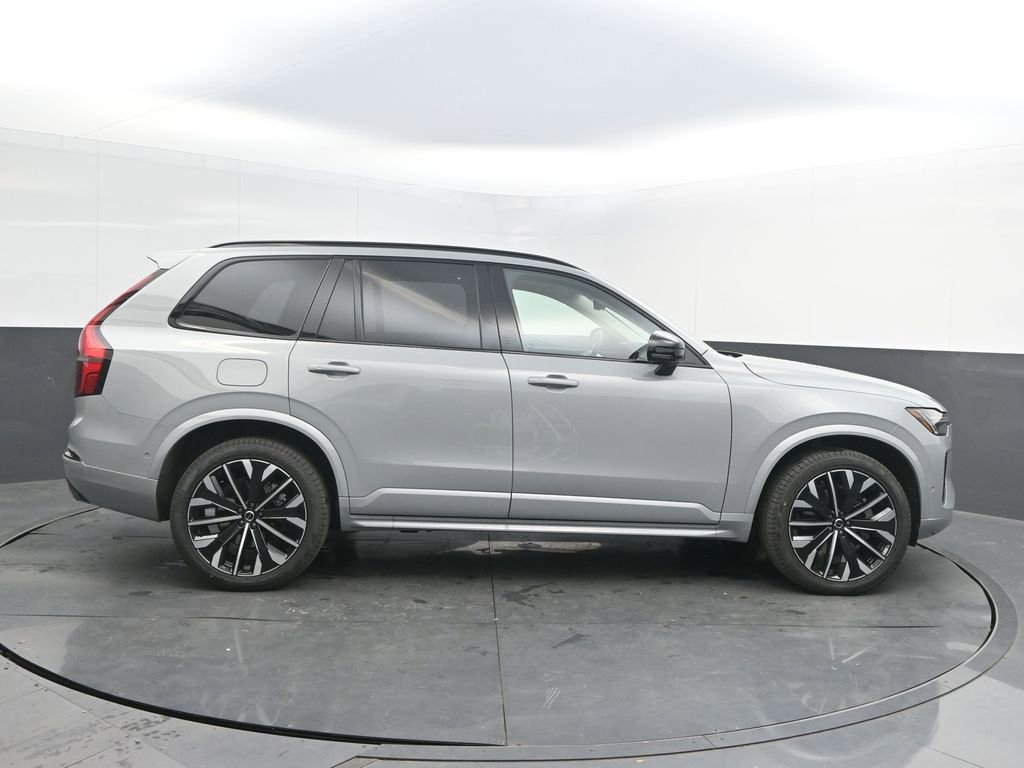 New 2026 Volvo XC90 B6 Ultra w/ Lounge Package image 8