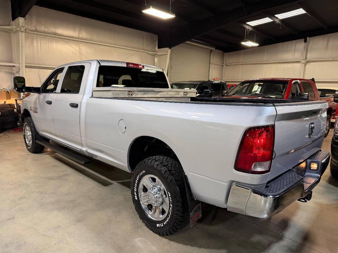 Used 2016 RAM 3500 Tradesman w/ Chrome Appearance Group AWD/4WD image 3