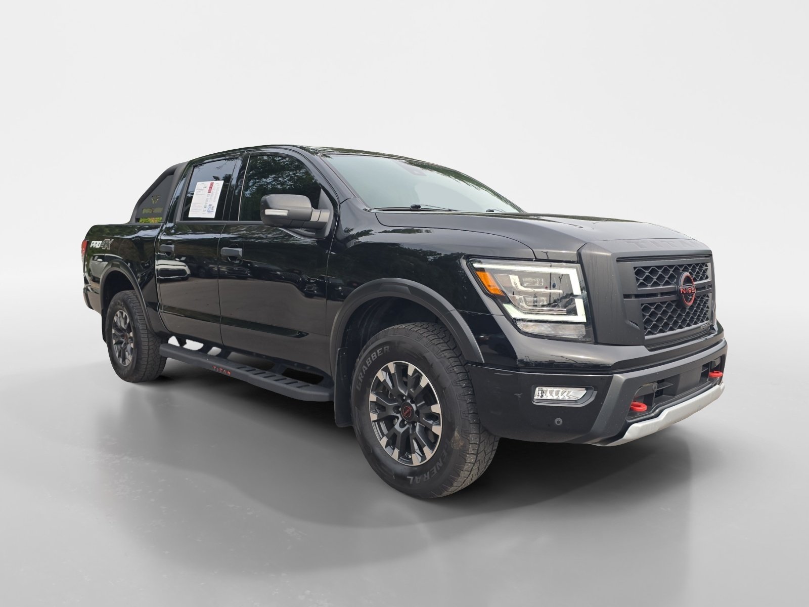 Used 2024 Nissan Titan PRO-4X w/ Pro-4x Convenience Package AWD/4WD image 8
