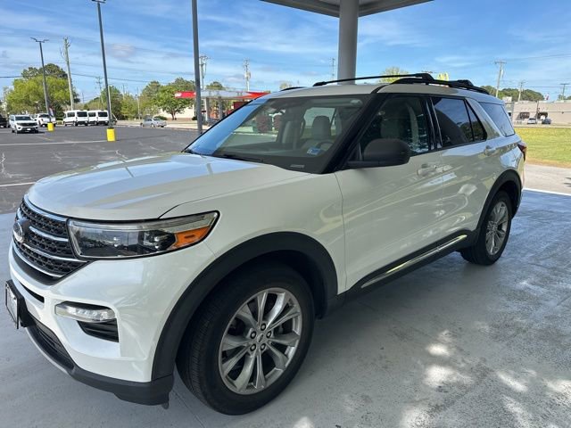 Used 2020 Ford Explorer XLT w/ Equipment Group 202A image 5