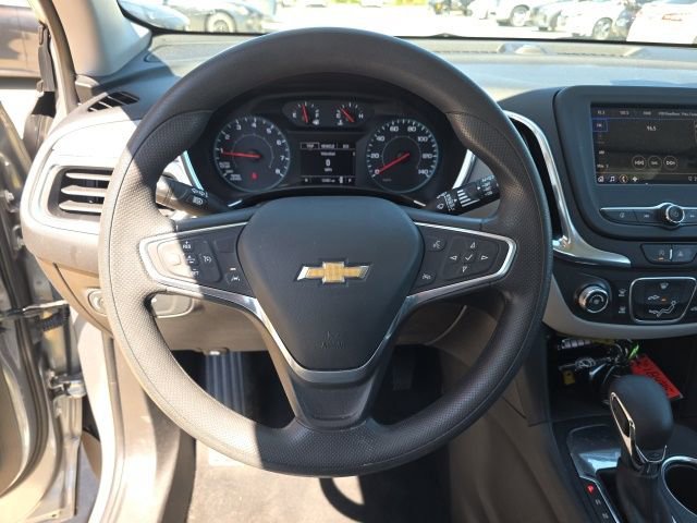 Used 2023 Chevrolet Equinox LS image 15