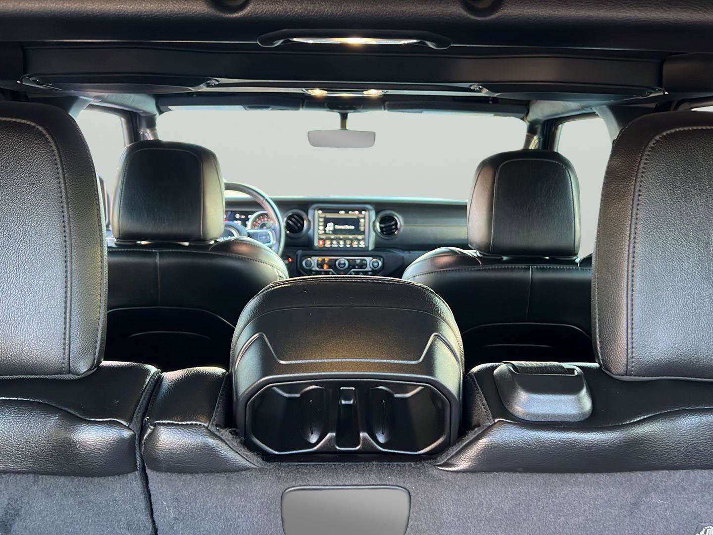 Used 2021 Jeep Wrangler Unlimited Sahara image 18