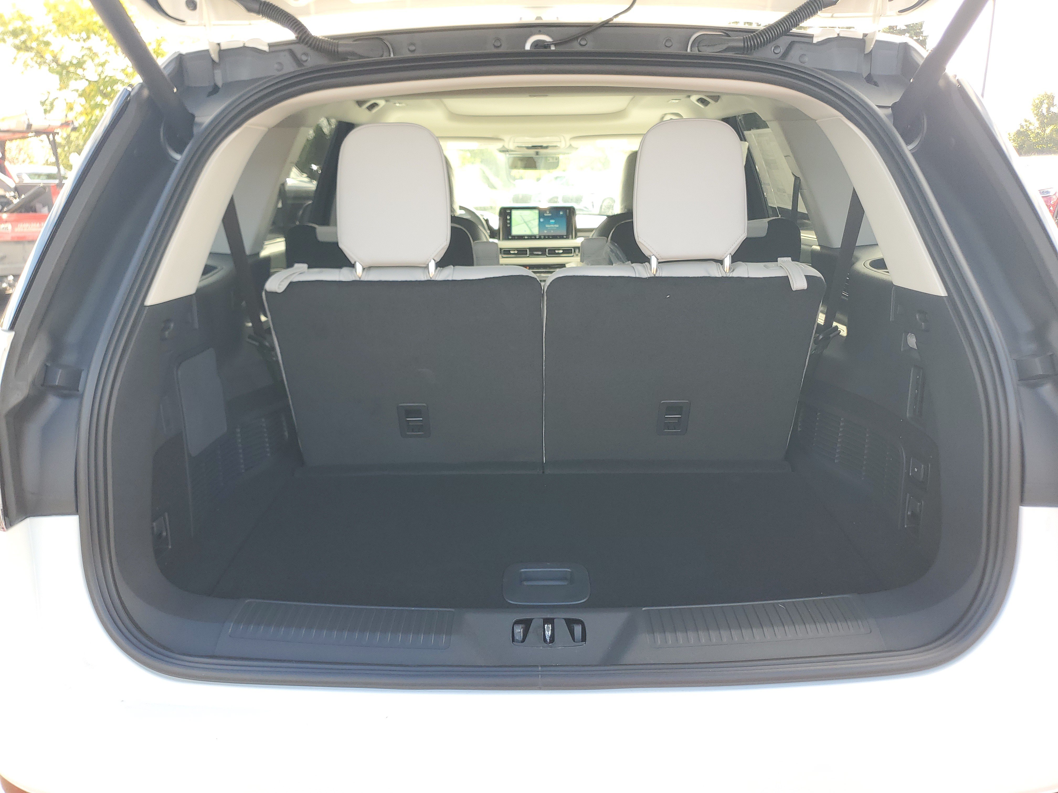 New 2026 Lincoln Aviator AWD image 29