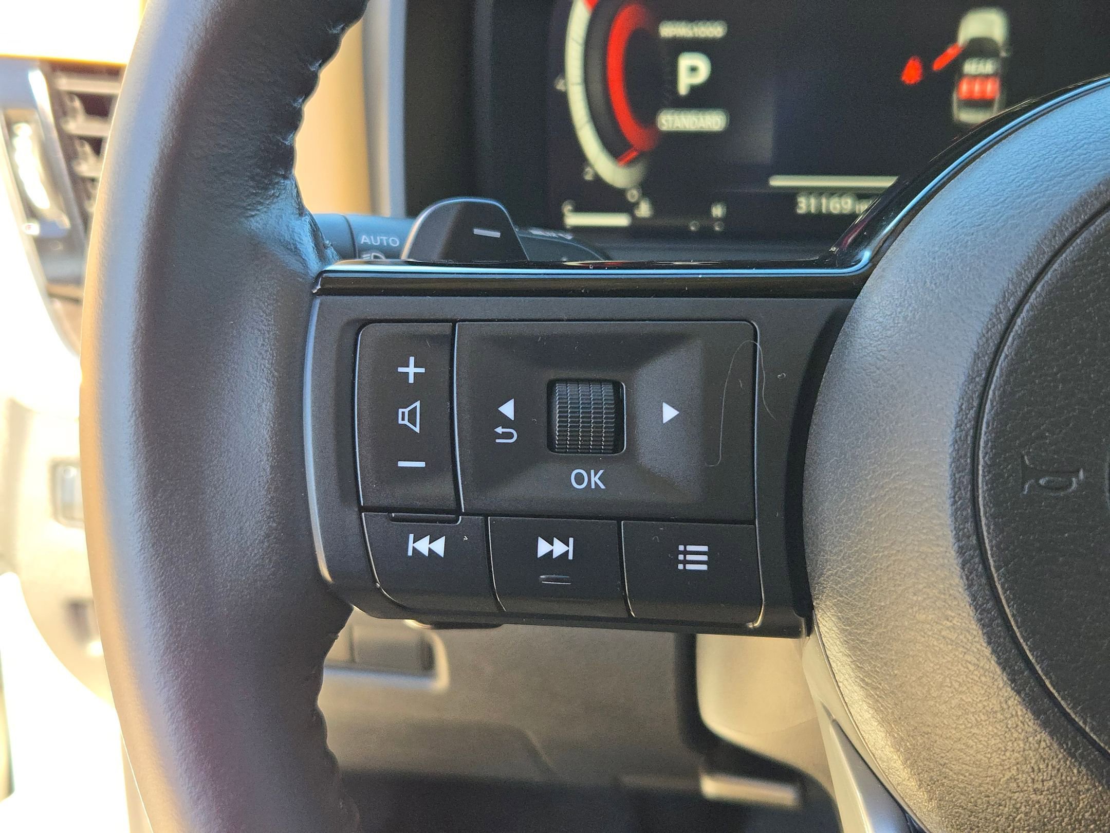 Used 2023 Nissan Rogue Platinum w/ Platinum Premium Package image 23