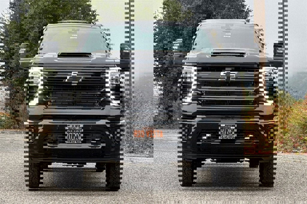 New 2025 Chevrolet Silverado 3500 High Country w/ Midnight Edition image 9