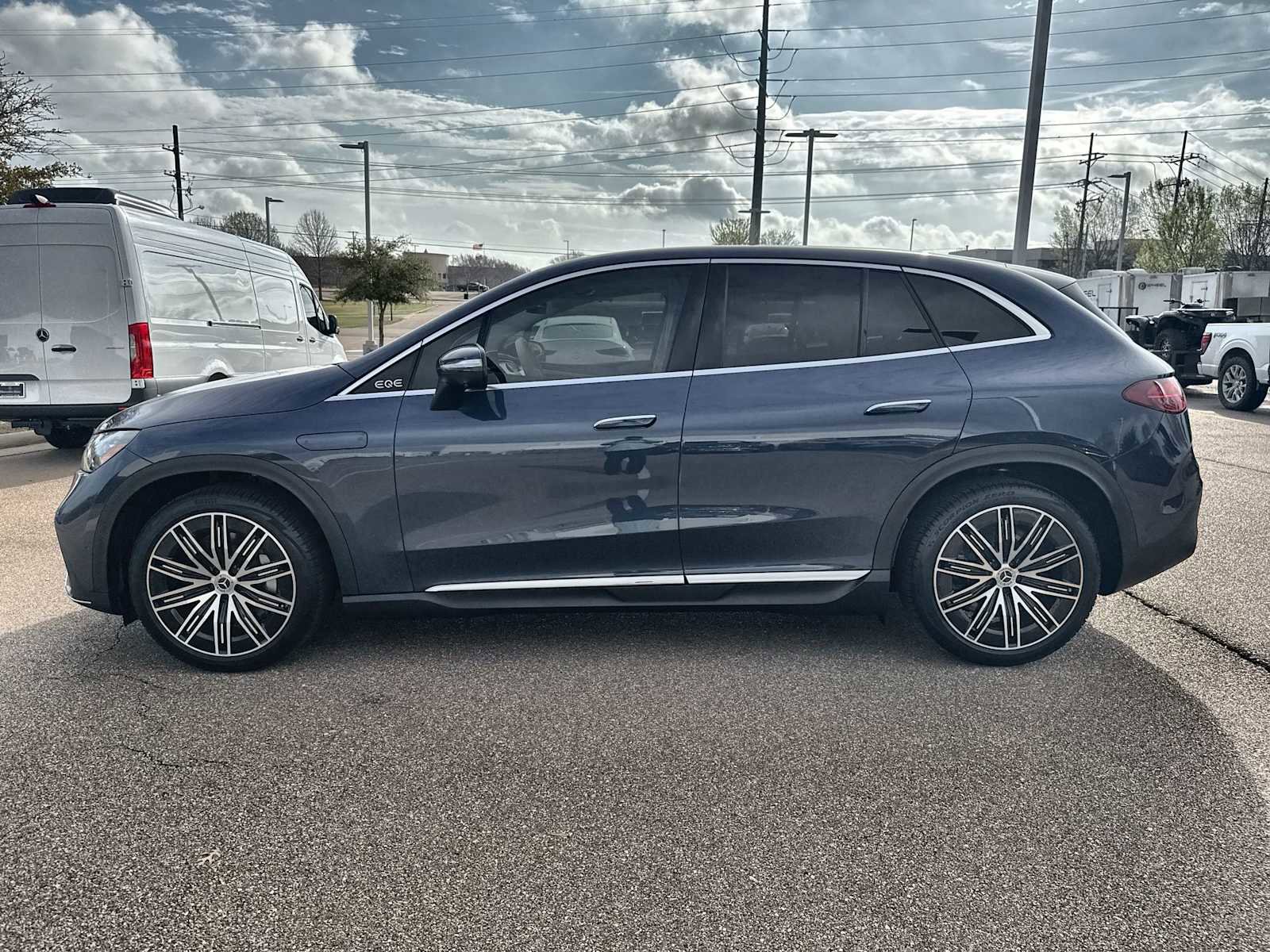 Used 2024 Mercedes-Benz EQE 350+ SUV w/ AMG Line Exterior Package image 5