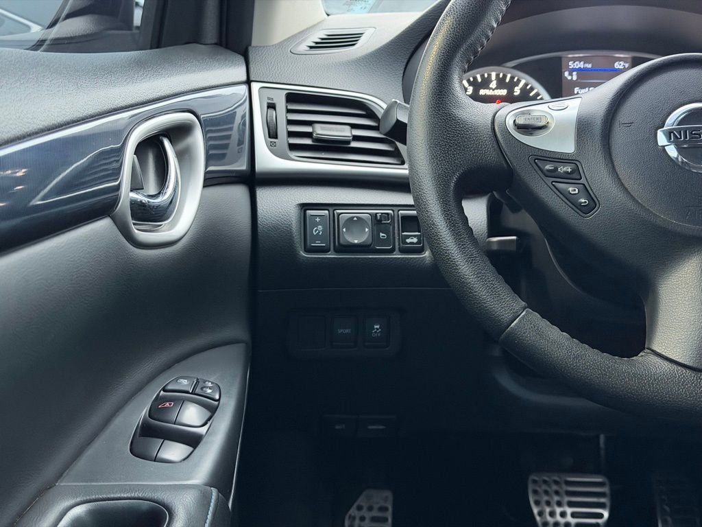 Used 2019 Nissan Sentra SR w/ Premium Package (SR) image 34