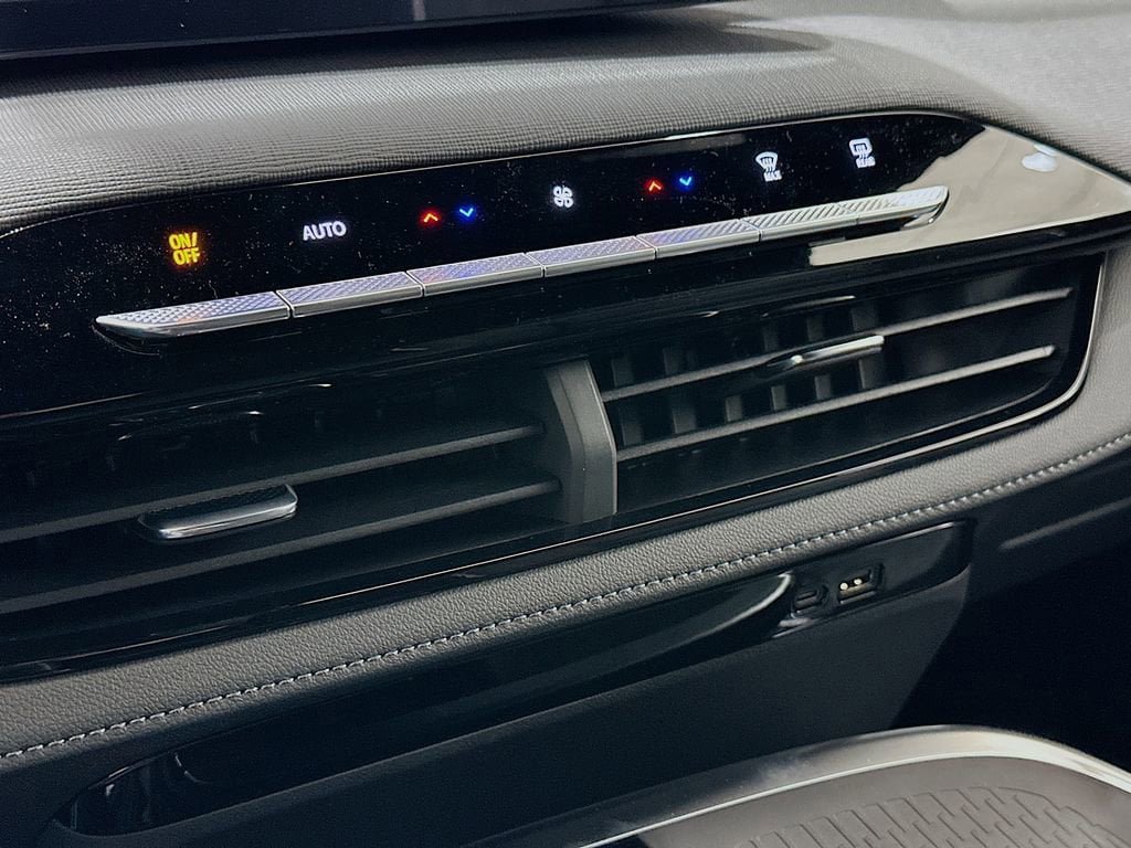 New 2026 Buick Enclave Sport Touring w/ Power Package image 16