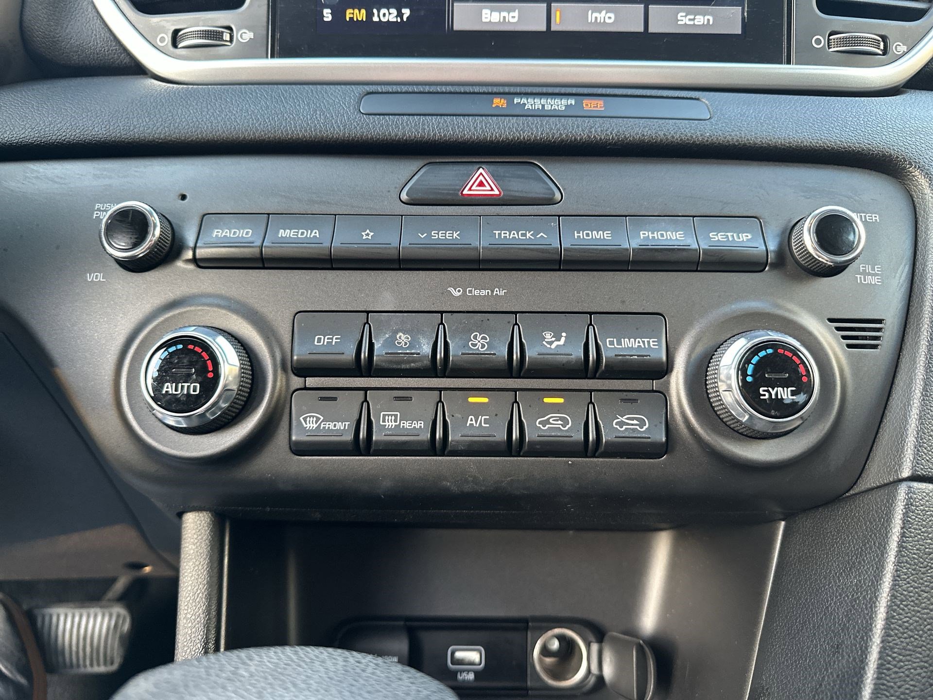 Used 2020 Kia Sportage LX w/ LX Popular Package image 16