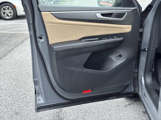 Used 2024 Volkswagen Atlas Cross Sport SE w/ Panoramic Sunroof Package AWD/4WD image 14