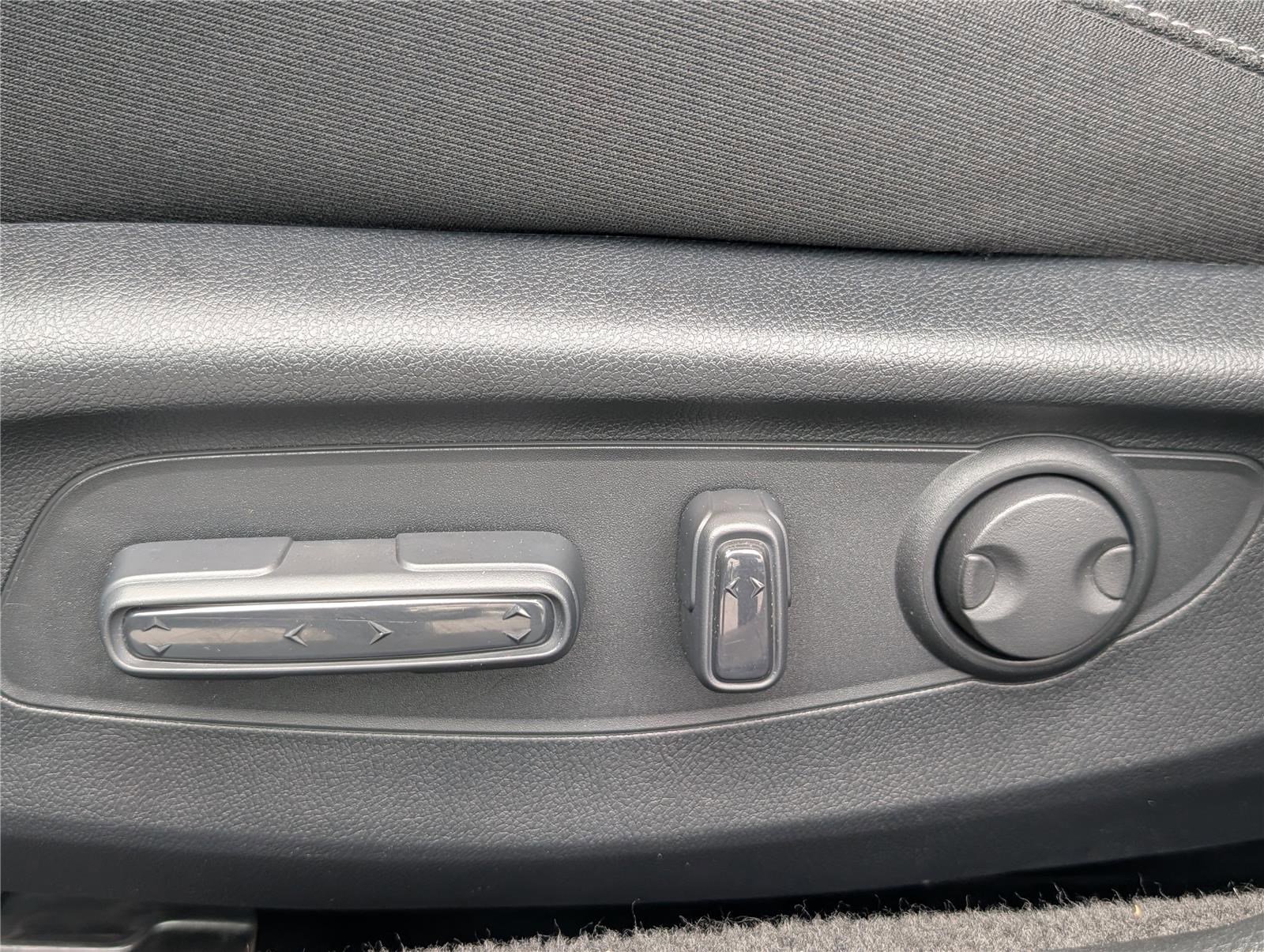 Used 2023 Honda Accord EX image 19