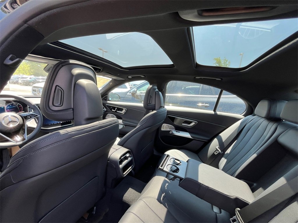 New 2025 Mercedes-Benz E 350 4MATIC Sedan image 10