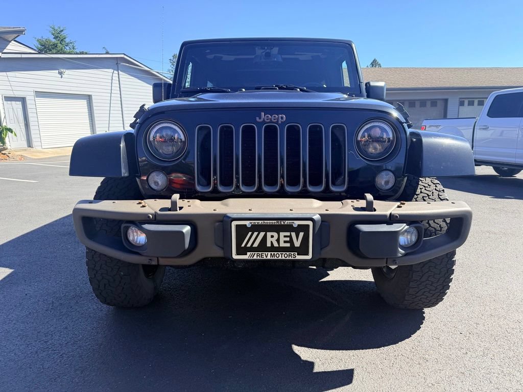 Used 2016 Jeep Wrangler Unlimited Sahara AWD/4WD image 8