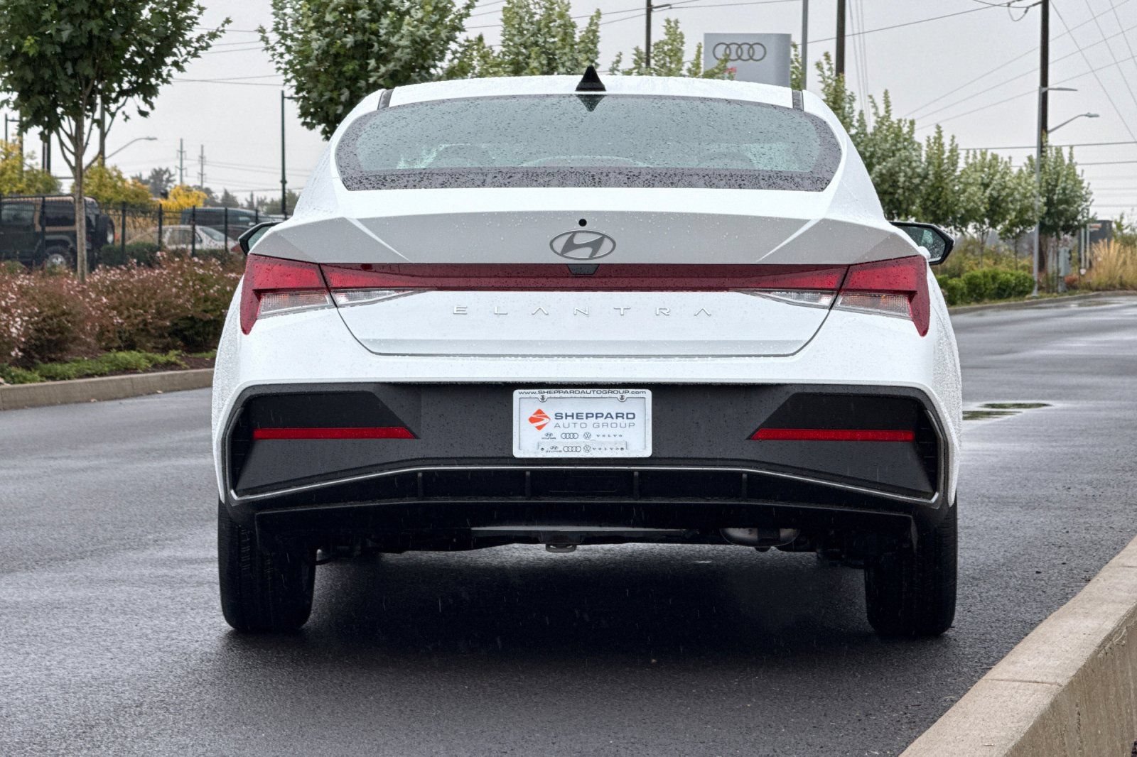 New 2026 Hyundai Elantra SE FWD image 4