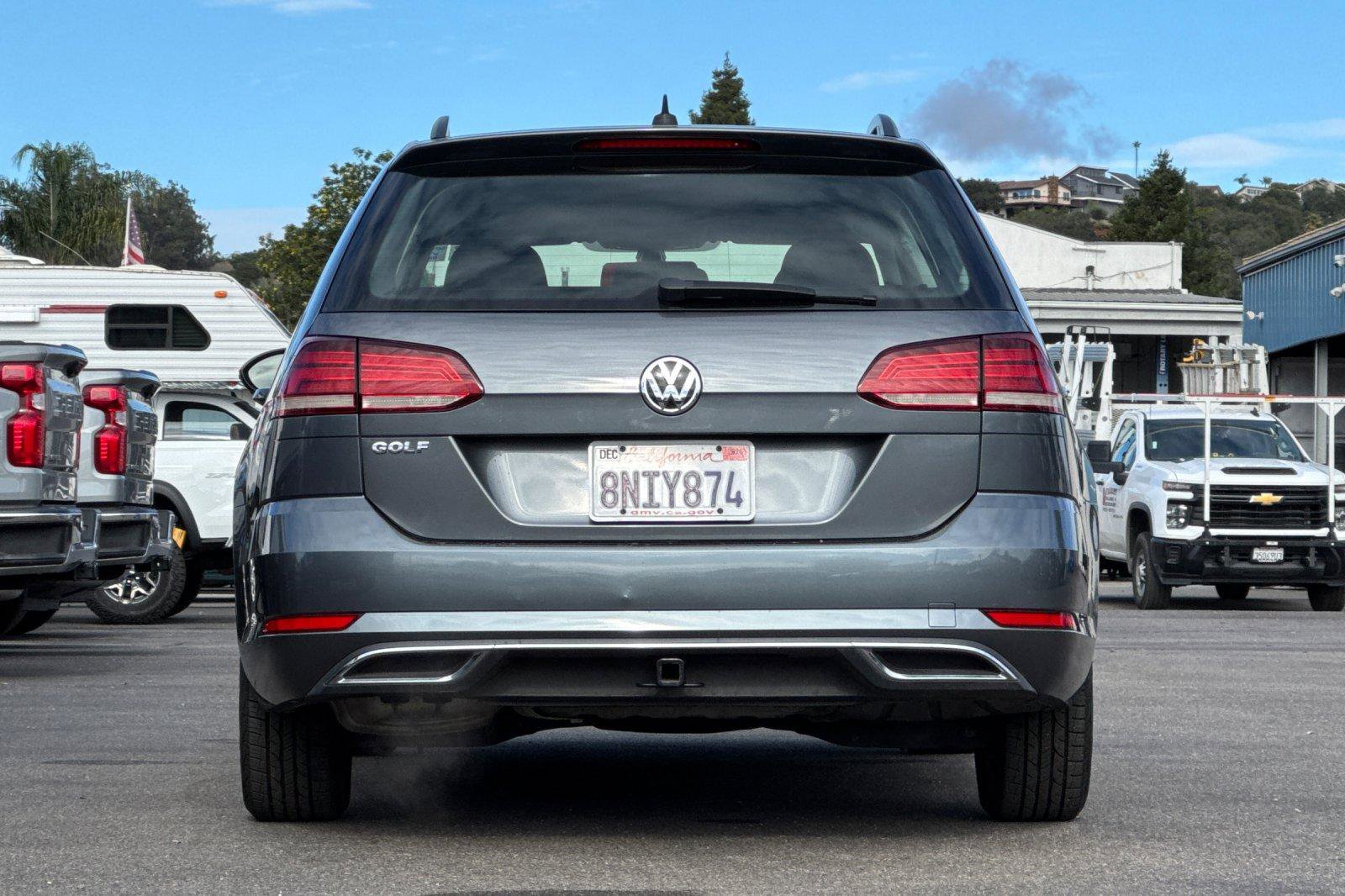 Used 2019 Volkswagen Golf S image 5