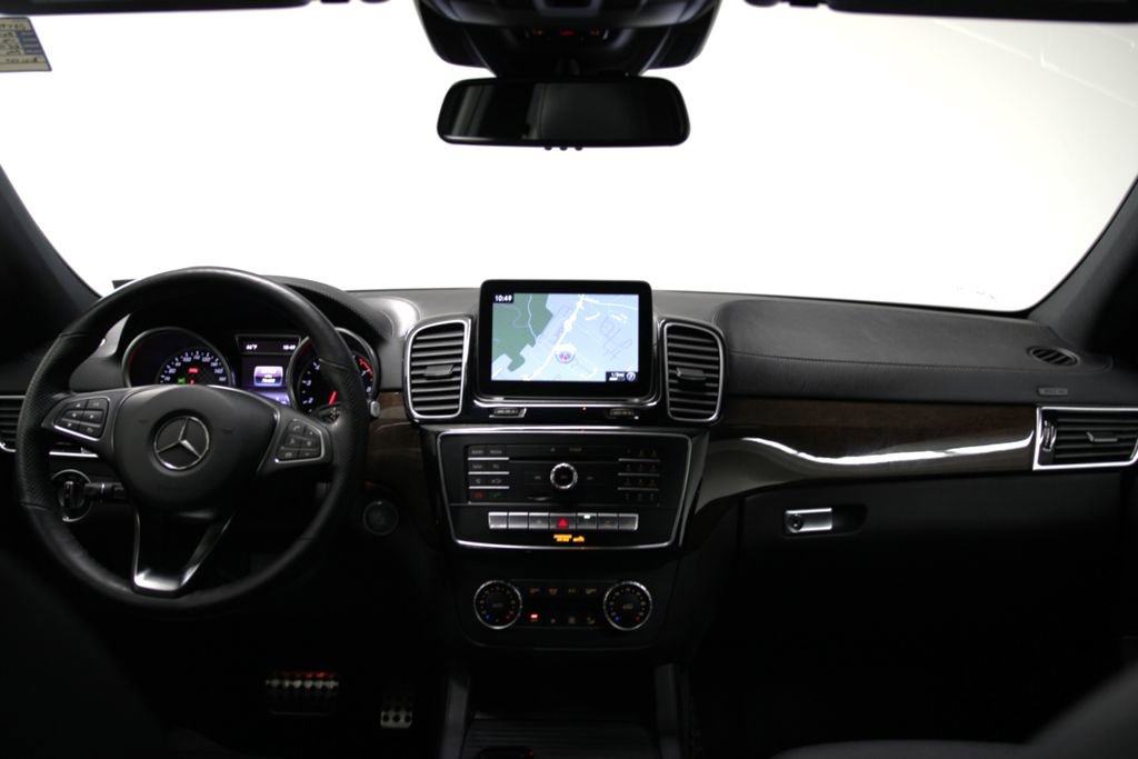 Used 2018 Mercedes-Benz GLE 43 AMG 4MATIC image 2