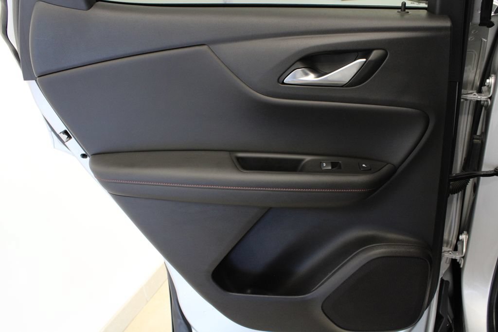 Used 2022 Chevrolet Blazer RS w/ Enhanced Convenience Package FWD image 29