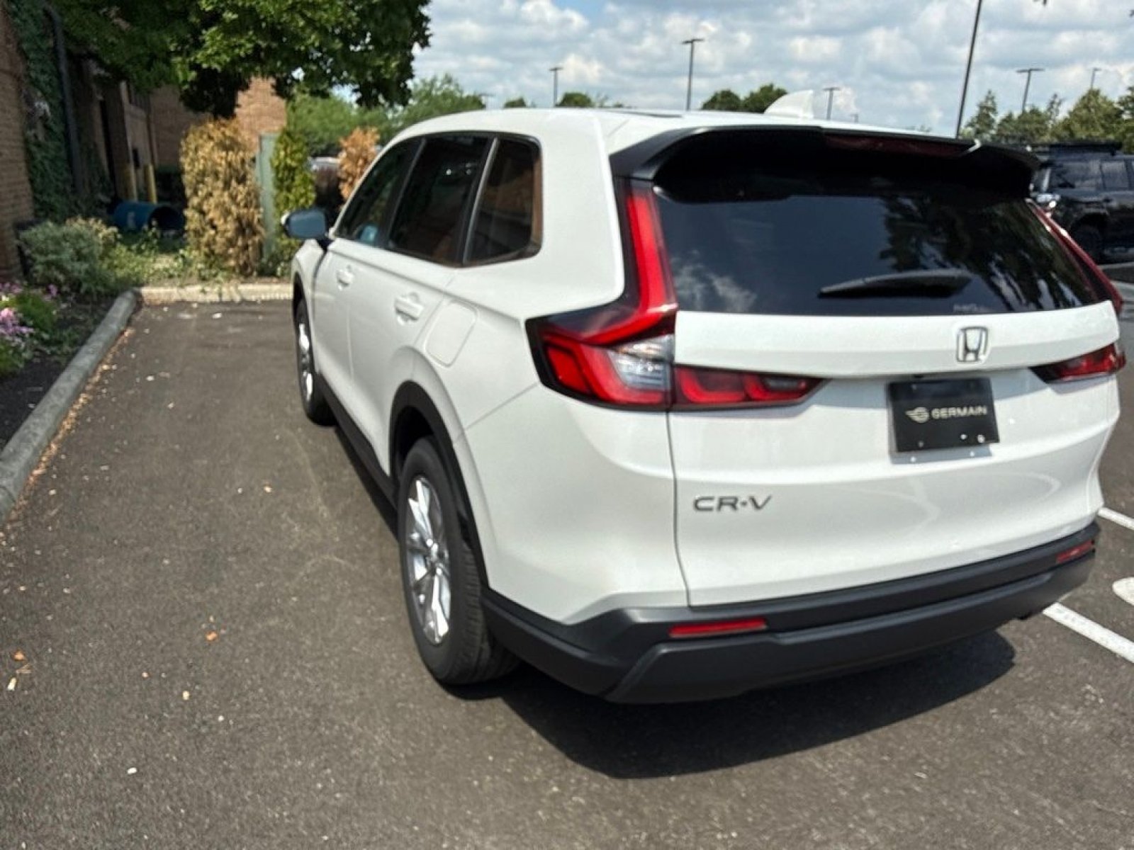 Used 2024 Honda CR-V EX image 11