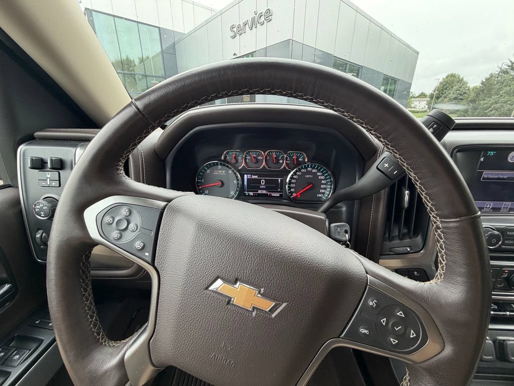 Used 2016 Chevrolet Silverado 1500 LTZ Z71 w/ LTZ Plus Package AWD/4WD image 9