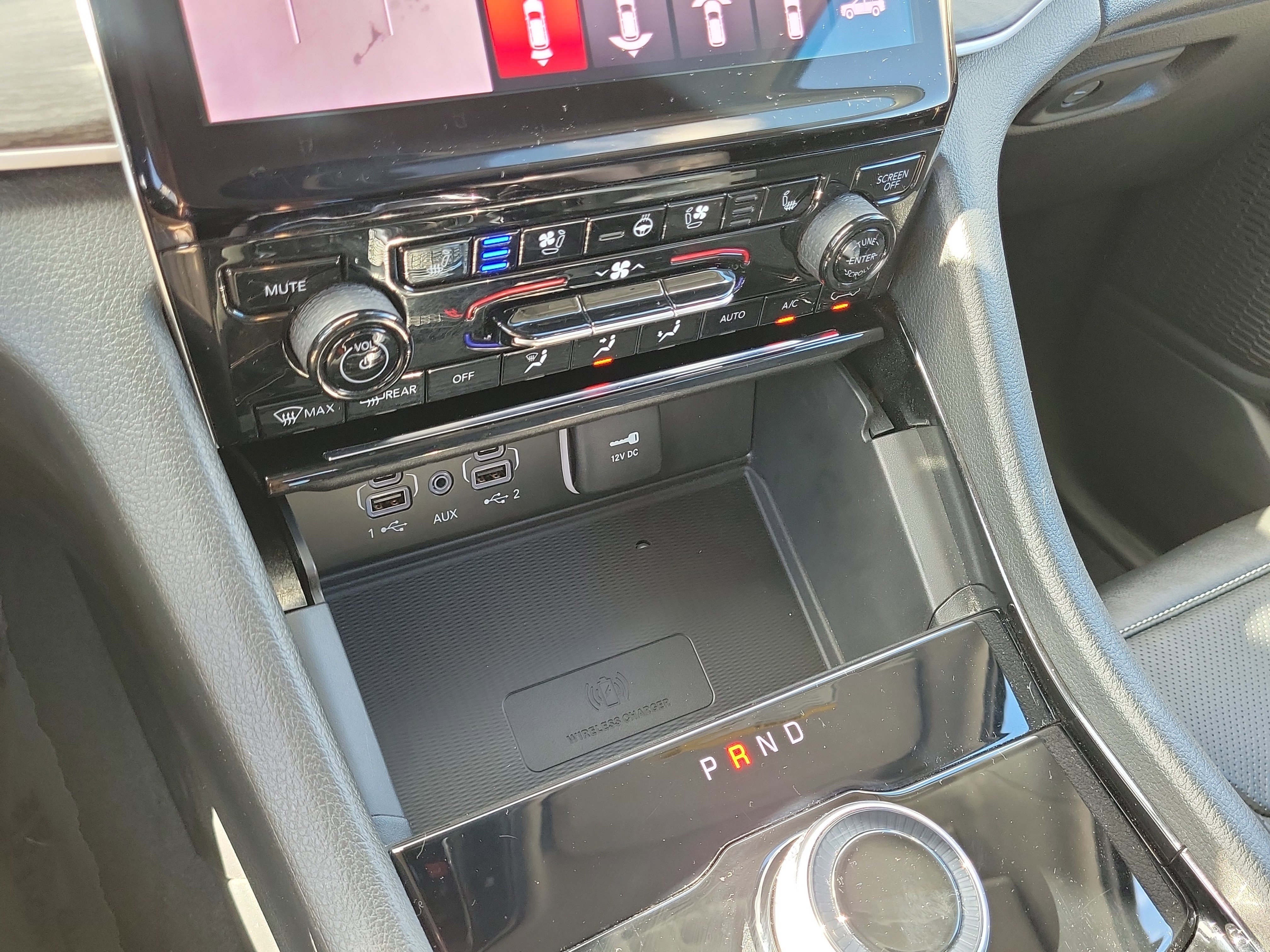 Used 2023 Jeep Grand Cherokee Limited w/ Luxury Tech Group II image 19