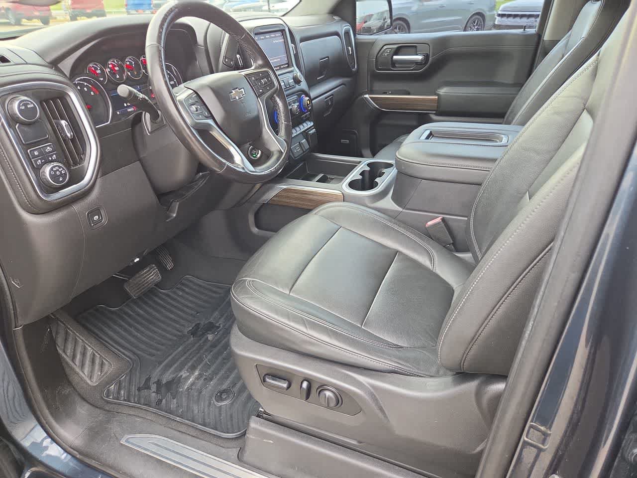 Used 2020 Chevrolet Silverado 1500 RST w/ Texas Edition RWD image 10
