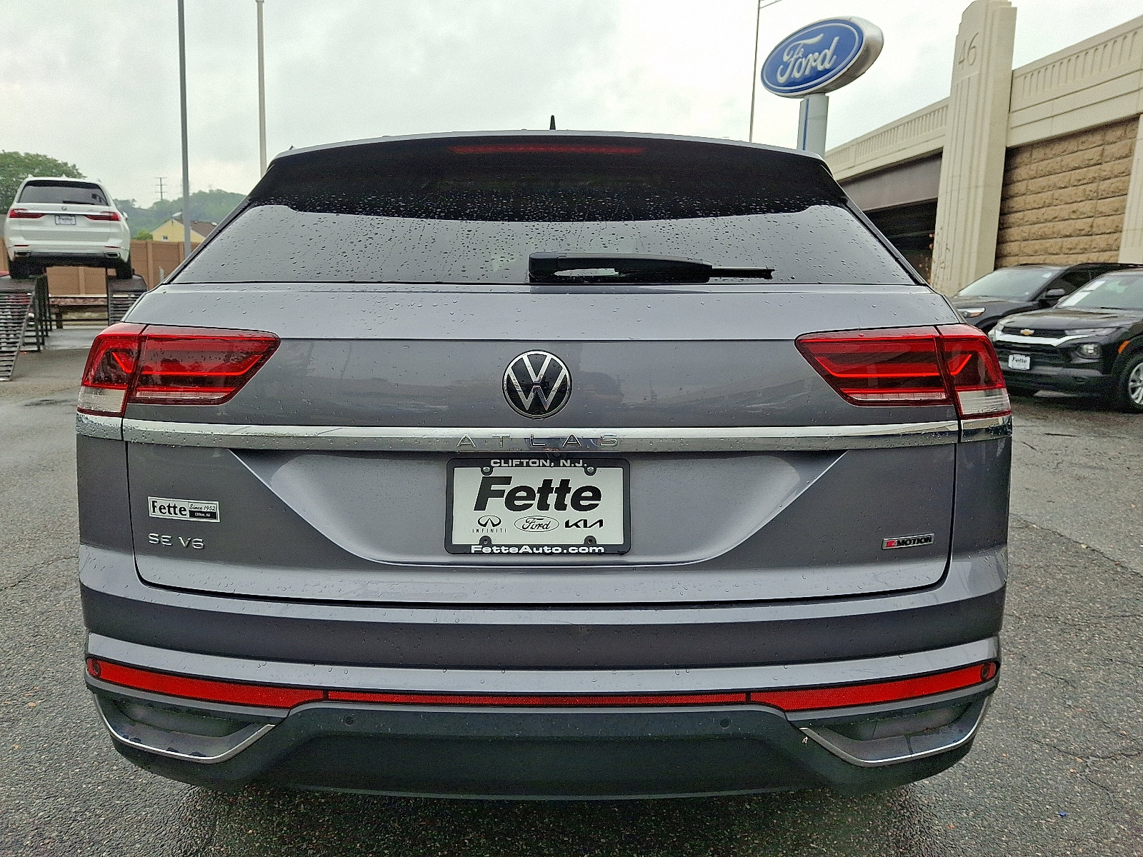 Used 2020 Volkswagen Atlas Cross Sport SE image 5